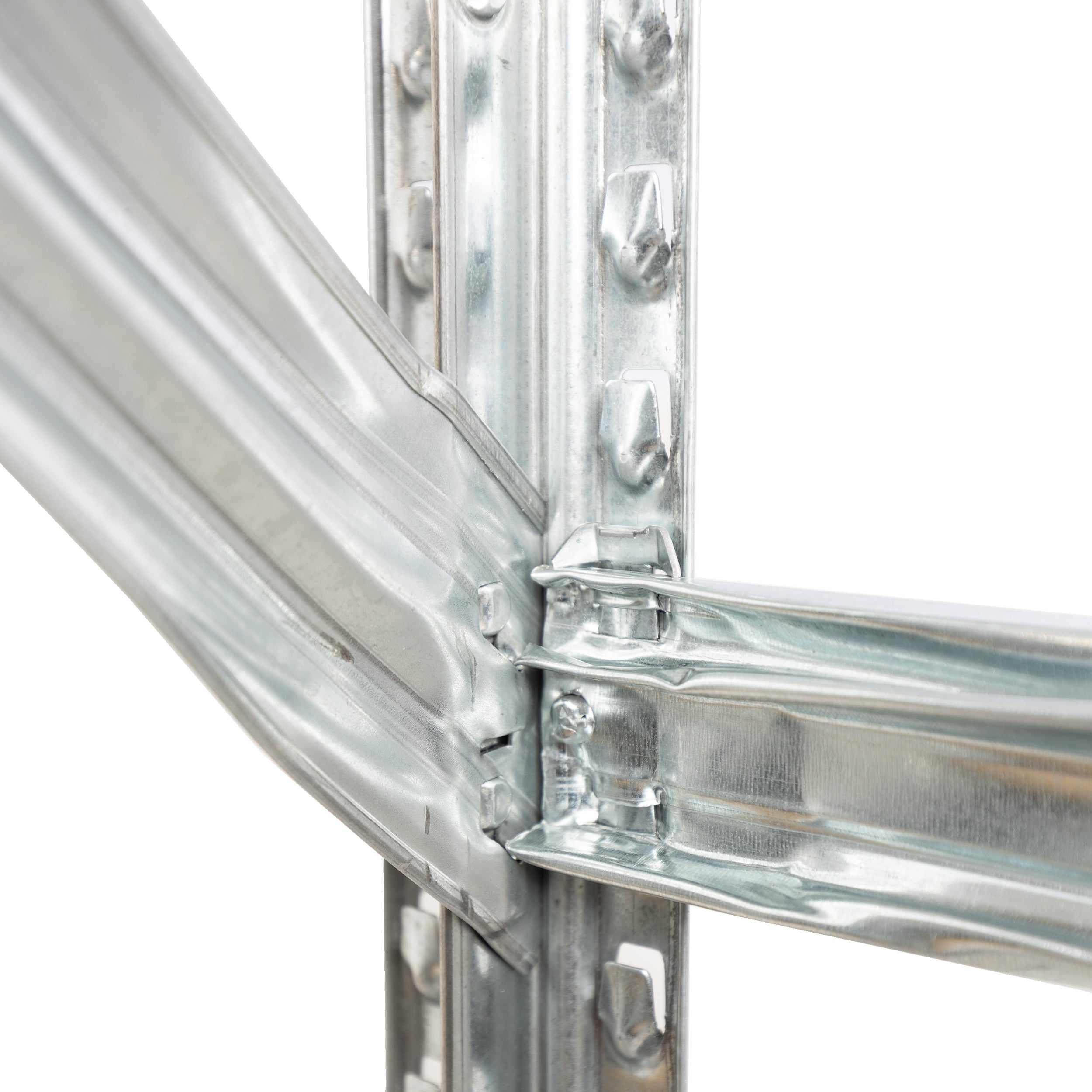 Ecke des SUPER Regals mit Pfosten, Traverse, Längsträger und sichtbarer Aushängesicherung